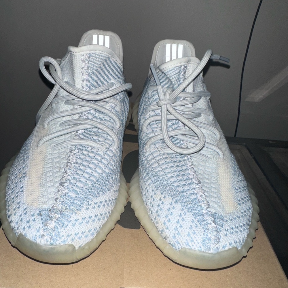 Yeezy Boost 350 V2 FW3043